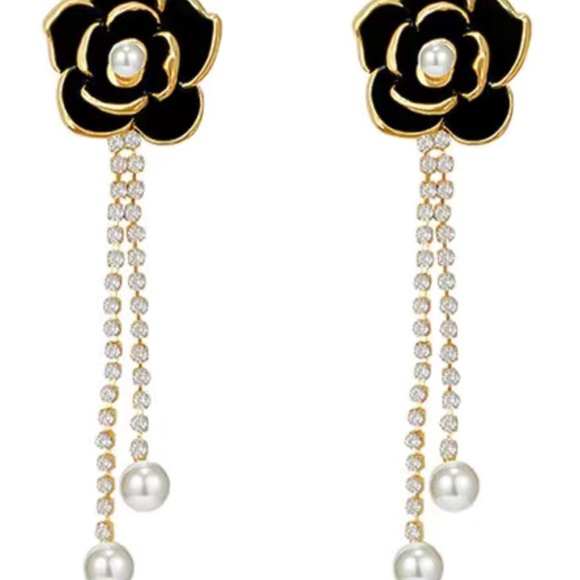 Camellia Earrings - Picture 3 of 3